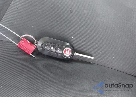 2013 Fiat 500 Pop z USA, uszkodzony, nr VIN 3C3CFFAR3DT745544